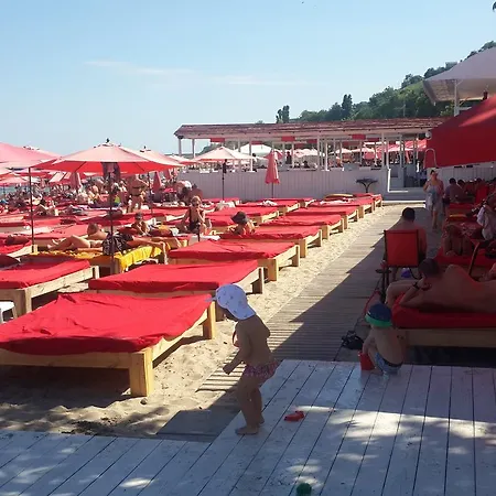 Apartment U Samogo Moria Odesa
